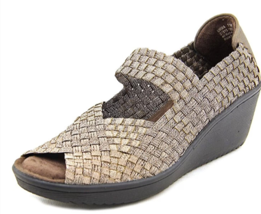 Baretraps Women's 8 M Bronze Color Peep Toe Wedge Sandals